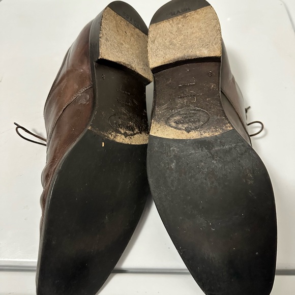 Men’s Prada shoes - Picture 3 of 4